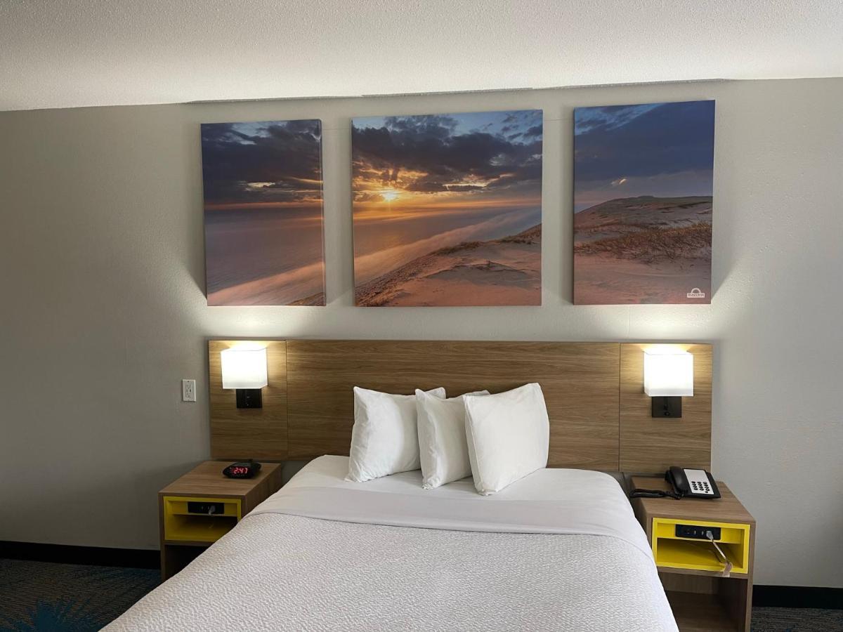 Days By Wyndham Hotel 2*