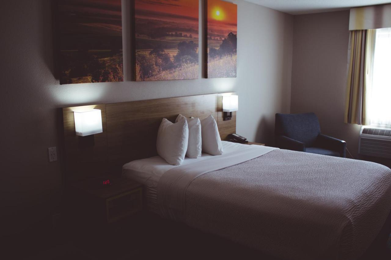 Hotel Days By Wyndham Colby